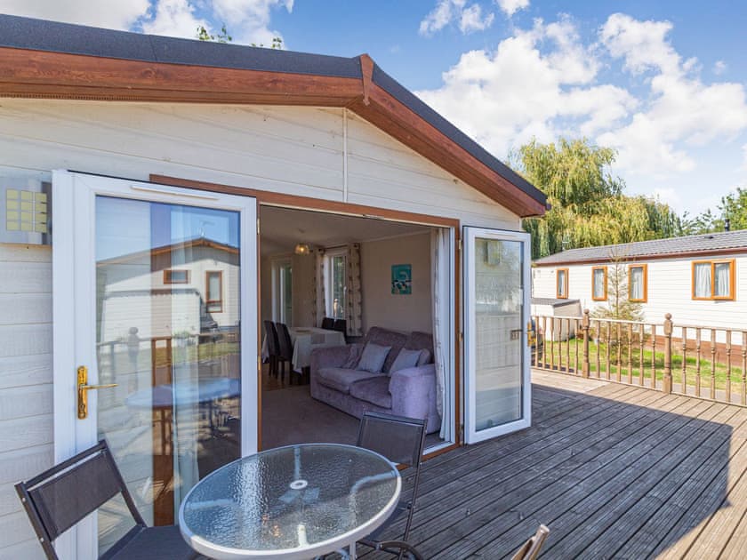 Exterior | Carnoustie Lodge, Tydd St Giles