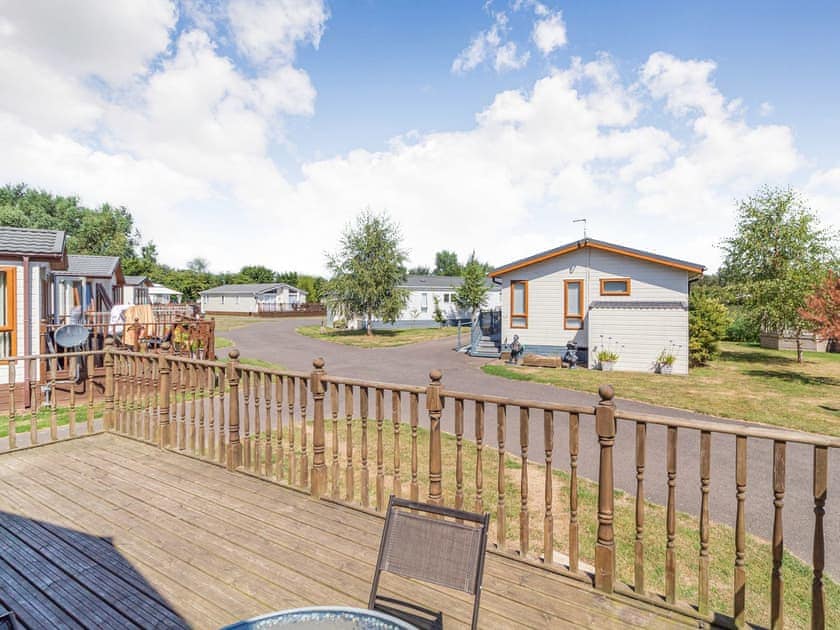 Decking | Carnoustie Lodge, Tydd St Giles