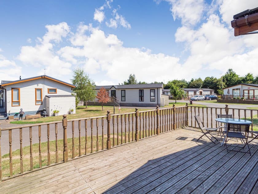 Decking | Carnoustie Lodge, Tydd St Giles
