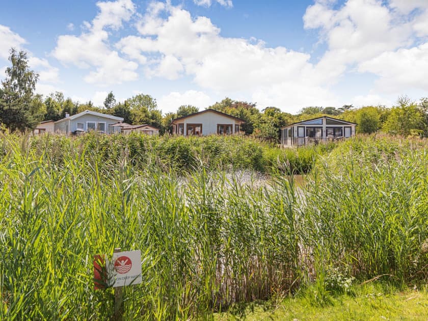 Setting | Carnoustie Lodge, Tydd St Giles