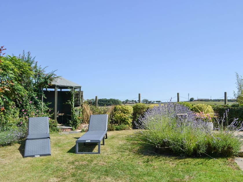 Sitting-out-area | Beam Cottage, Flamborough