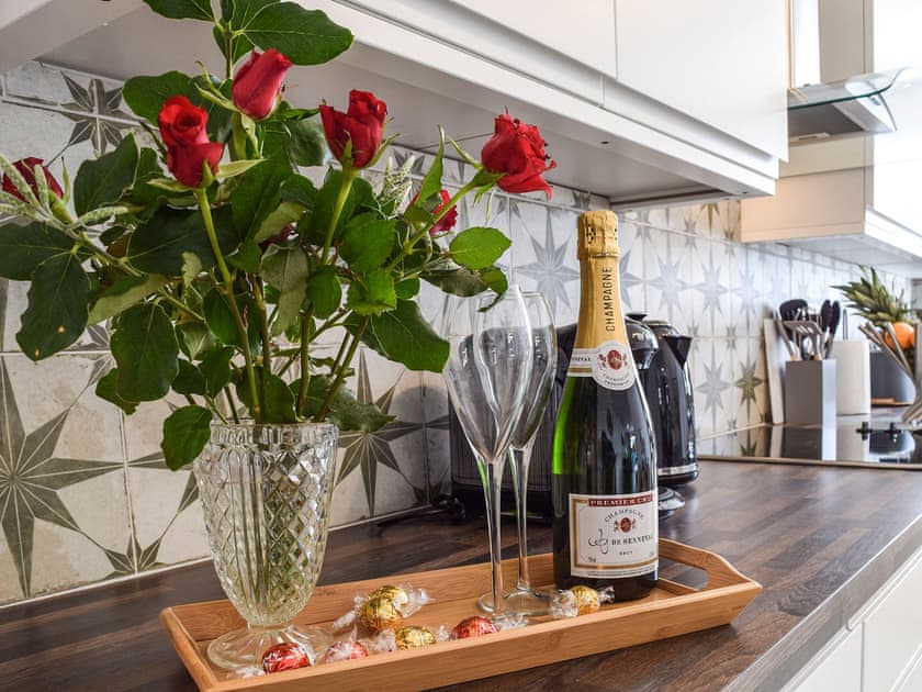 Kitchen | Leofric Lodge, Bampton