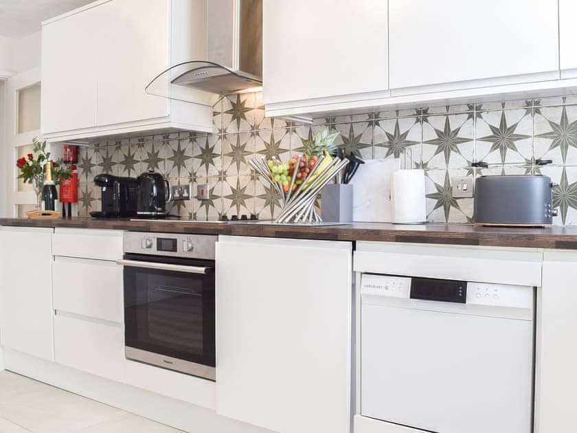 Kitchen | Leofric Lodge, Bampton