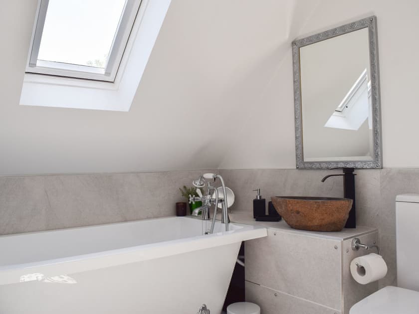 Bathroom | Leofric Lodge, Bampton