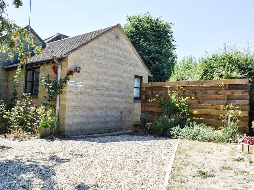 Parking | Leofric Lodge, Bampton