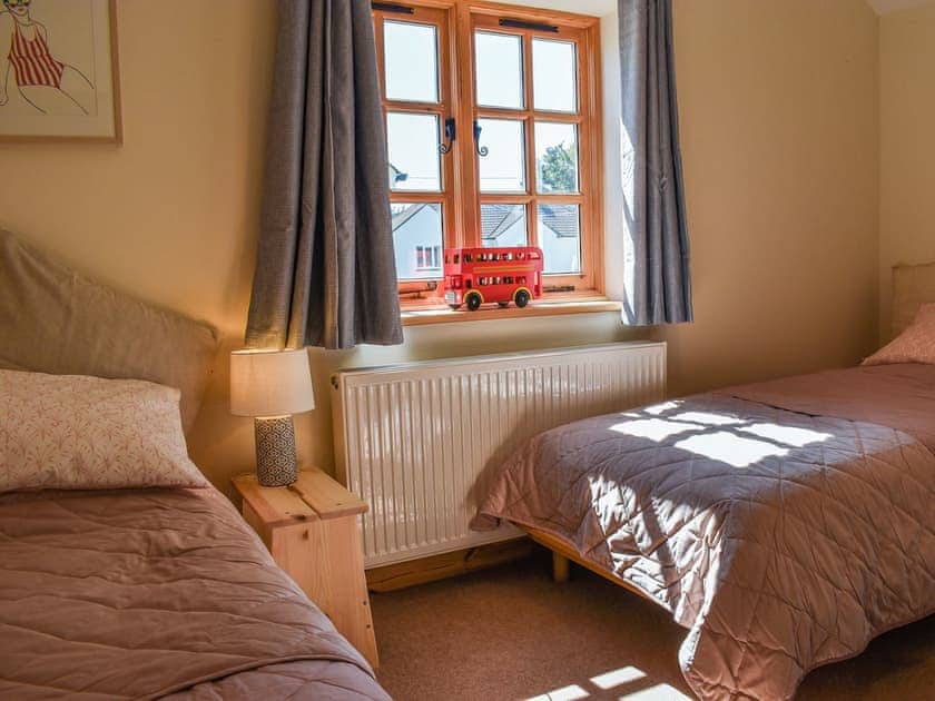 Twin bedroom | The Potting Shed, Par, near Fowey