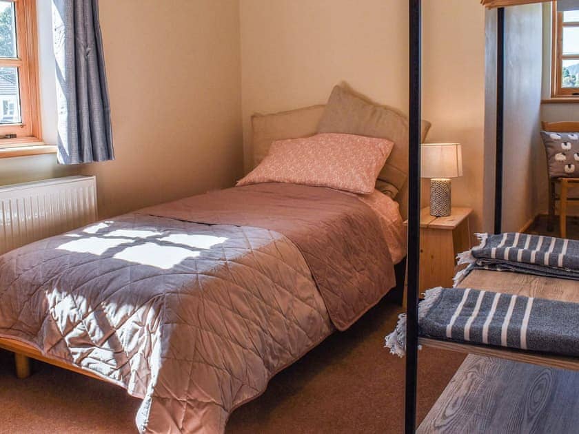 Twin bedroom | The Potting Shed, Par, near Fowey