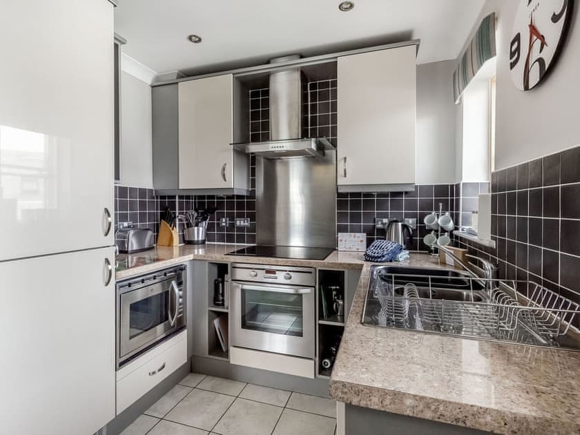 Kitchen | Viking Seahouses : Pampas - Viking Seahouses, Seahouses