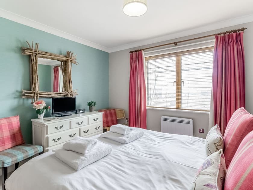 Bedroom | Viking Seahouses : Pampas - Viking Seahouses, Seahouses