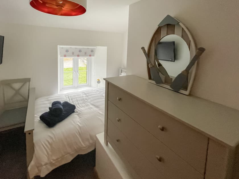 Double bedroom | Palm Cottage, St Day, near Redruth