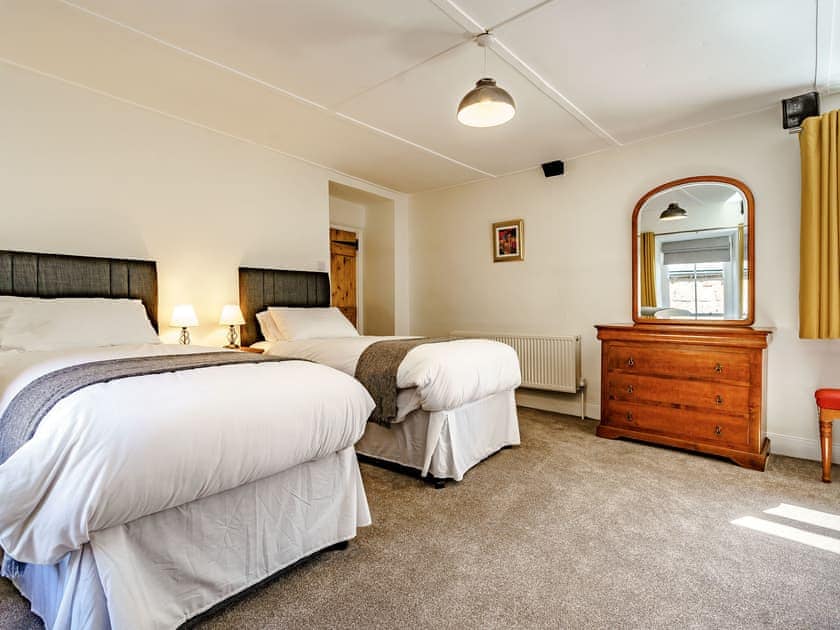 Twin bedroom | Bailiffgate, Alnwick
