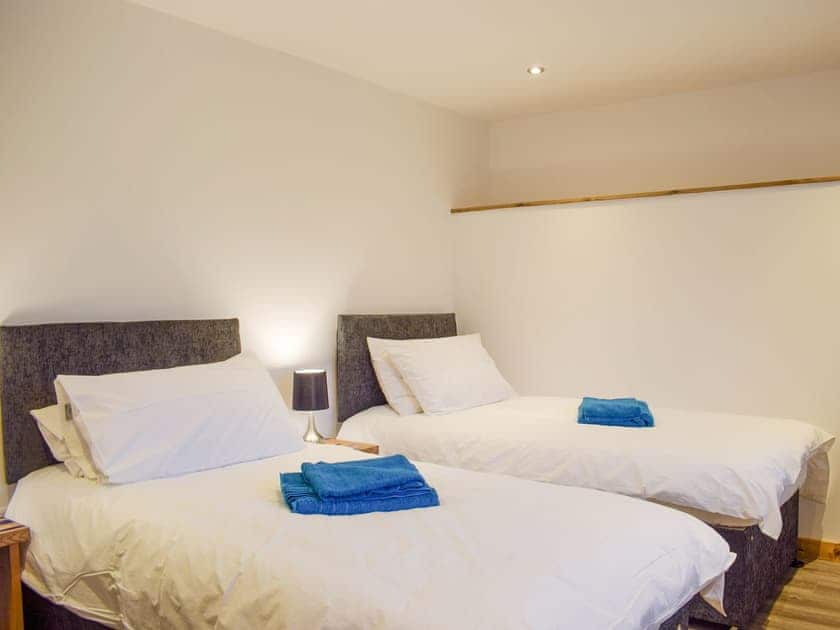 Twin bedroom | Llety’r Saer - Y Gadlas, Penybontfawr, near Llanfyllin