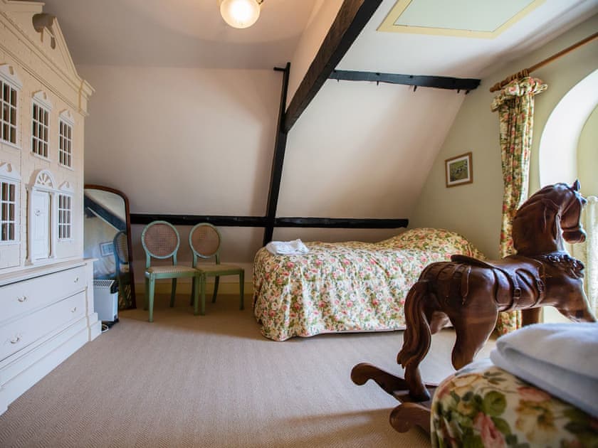 Twin bedroom | Lancaut Farmhouse, Tiddenham, near Lydney
