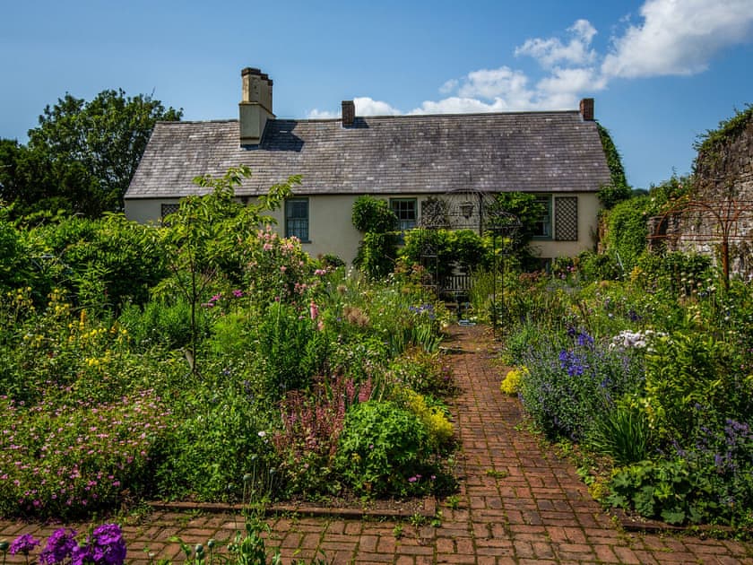 Exterior | Lancaut Farmhouse, Tiddenham, near Lydney