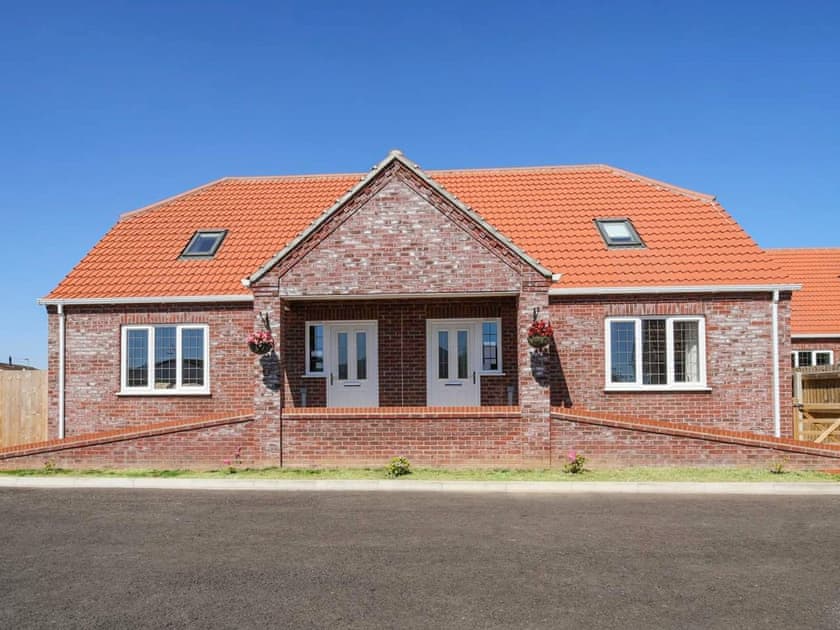 Exterior | 1 Dawson Park - Dawson Holiday Homes, Mablethorpe