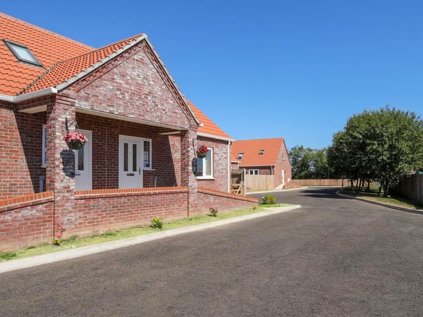 Exterior | 1 Dawson Park - Dawson Holiday Homes, Mablethorpe