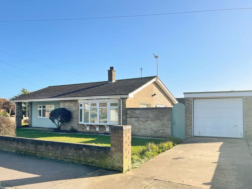 Exterior | Squires Bungalow, Gunton St. Peter, near Lowestoft