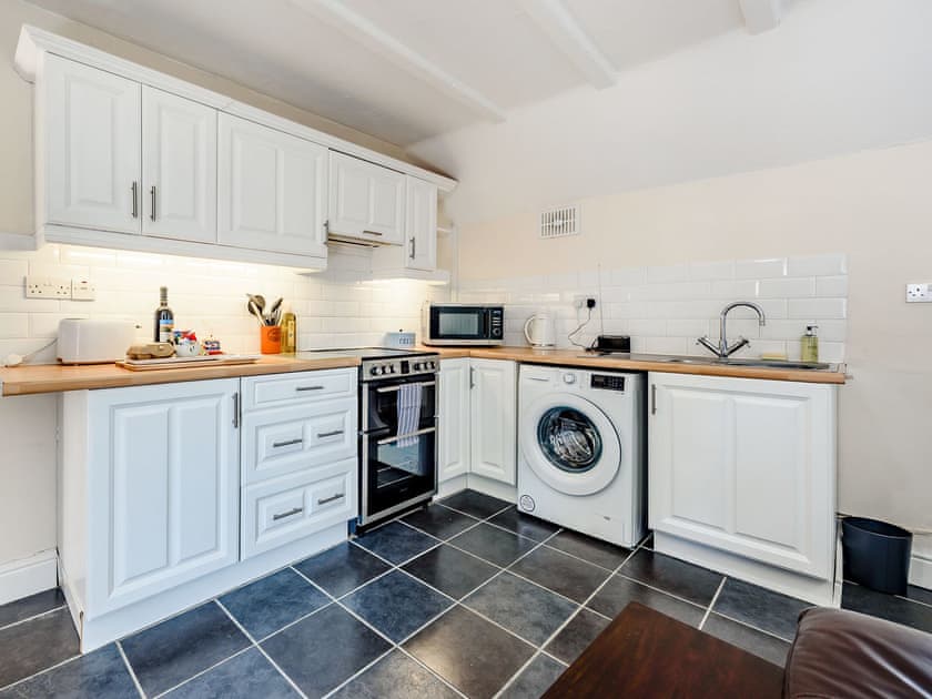 Kitchen | Studio Cottage, Treffynnon