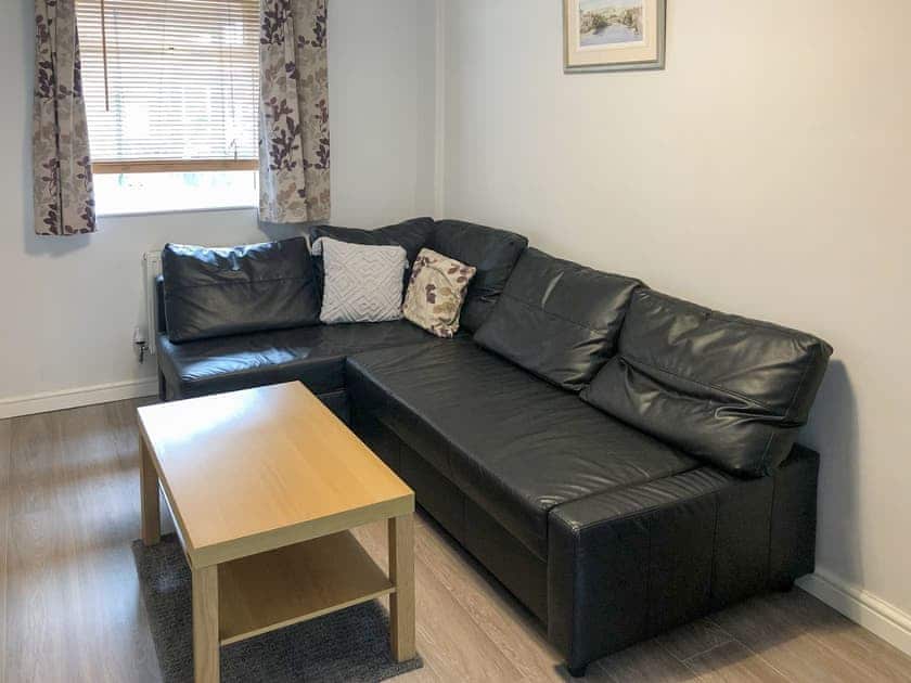 Living area | River Lodge, Canary Wharf, Greenwich