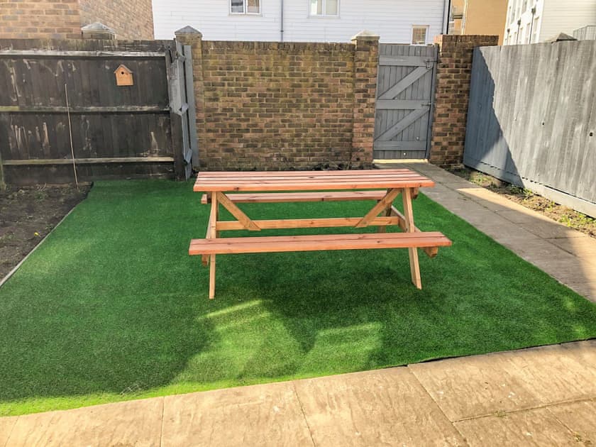 Garden | The Resort House, Greenhithe, near Maidstone