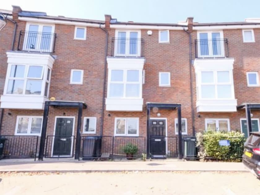 Exterior | The Resort House, Greenhithe, near Maidstone