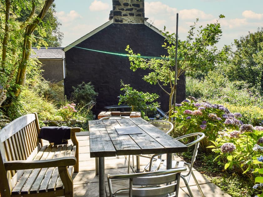 Garden | Sunnyside Cottage, Tremadog, near Porthmadog