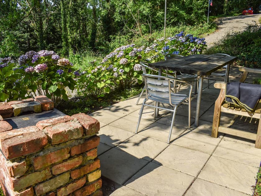 Garden | Sunnyside Cottage, Tremadog, near Porthmadog