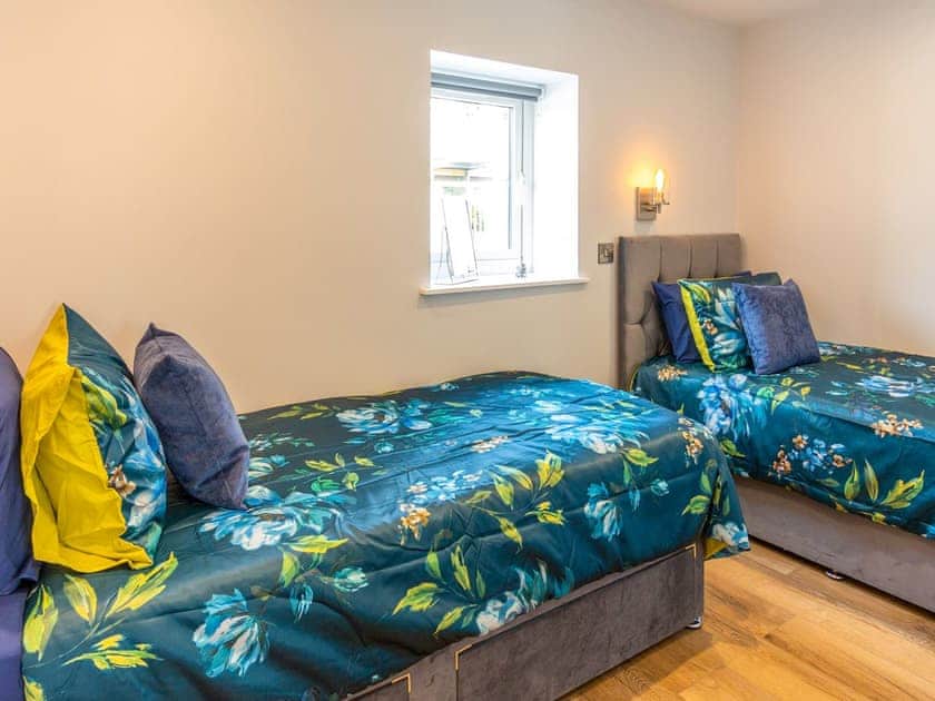 Twin bedroom | The Linden Suite - Spring Willows Boutique Holiday Park, Staxton, Near Scarborough