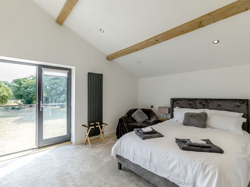 Master bedroom | Howell Hall Barn, Howell