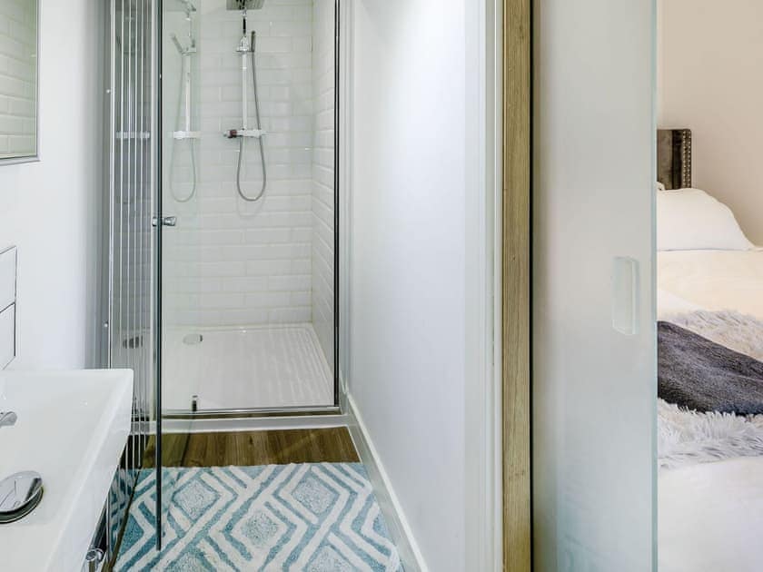 En-suite | Howell Hall Barn, Howell