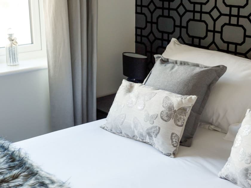 Double bedroom | Heath Reach, Poole