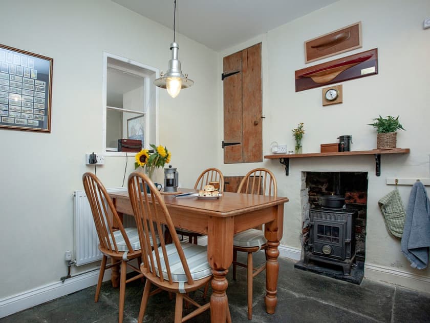 Kitchen/diner | Tillerman Cottage Appledore Devon, Appledore