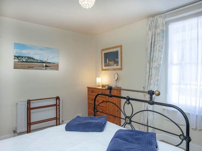 Double bedroom | Tillerman Cottage Appledore Devon, Appledore
