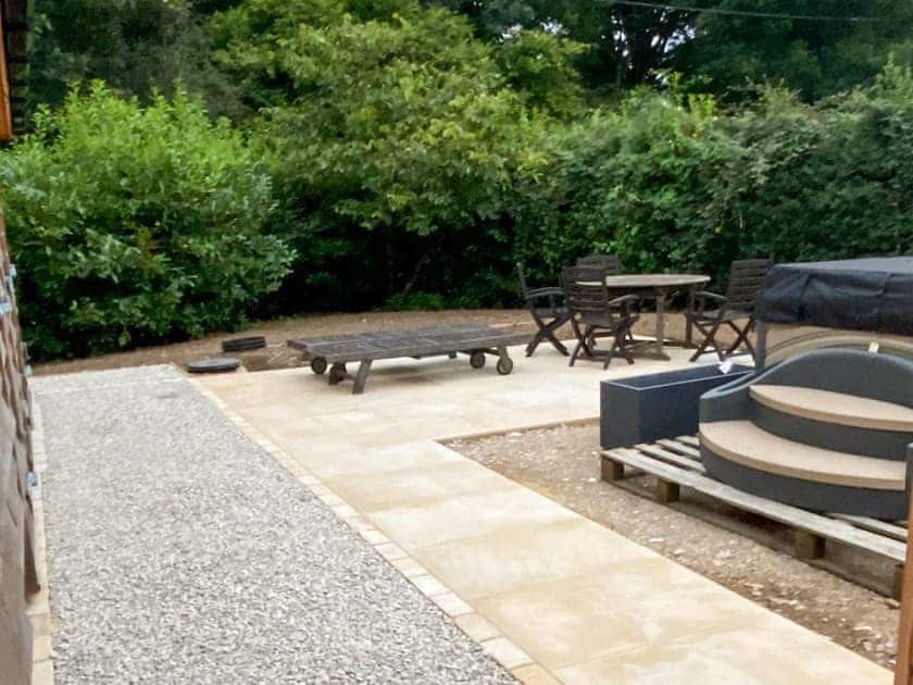 Separate Spa Garden | The Coach House, Fordingbridge, near Ringwood