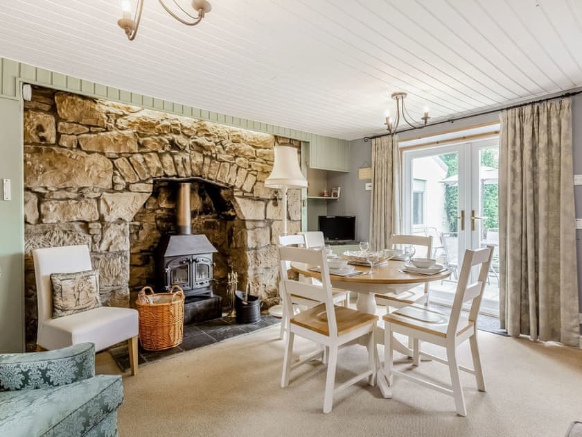 Dining Area | Holly Tree Cottage, Tain