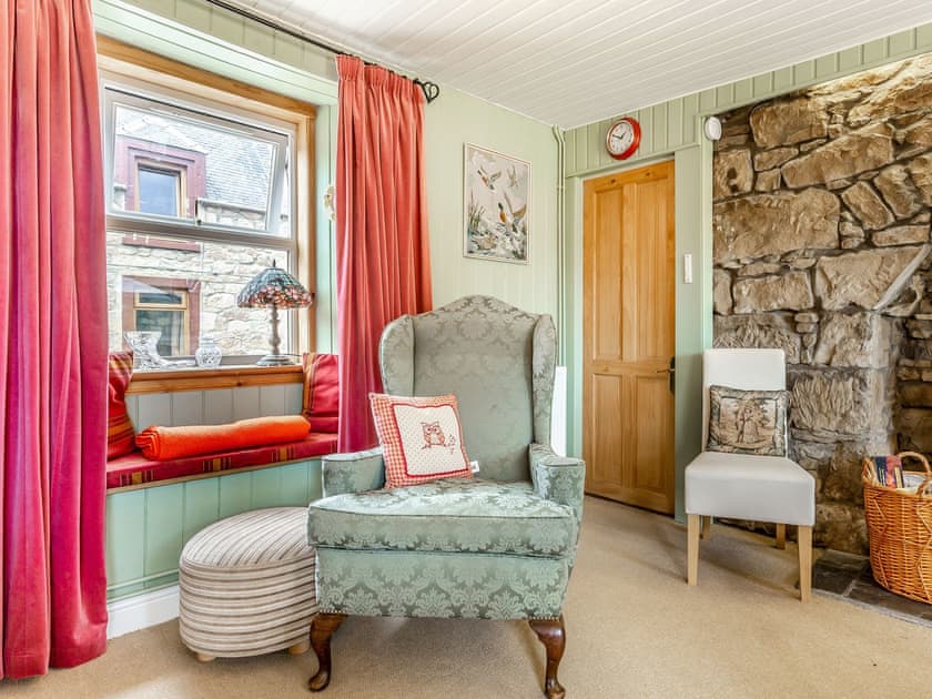Dining Area | Holly Tree Cottage, Tain