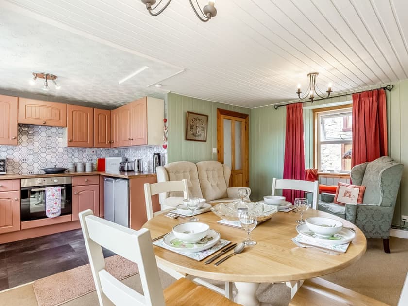 Dining Area | Holly Tree Cottage, Tain