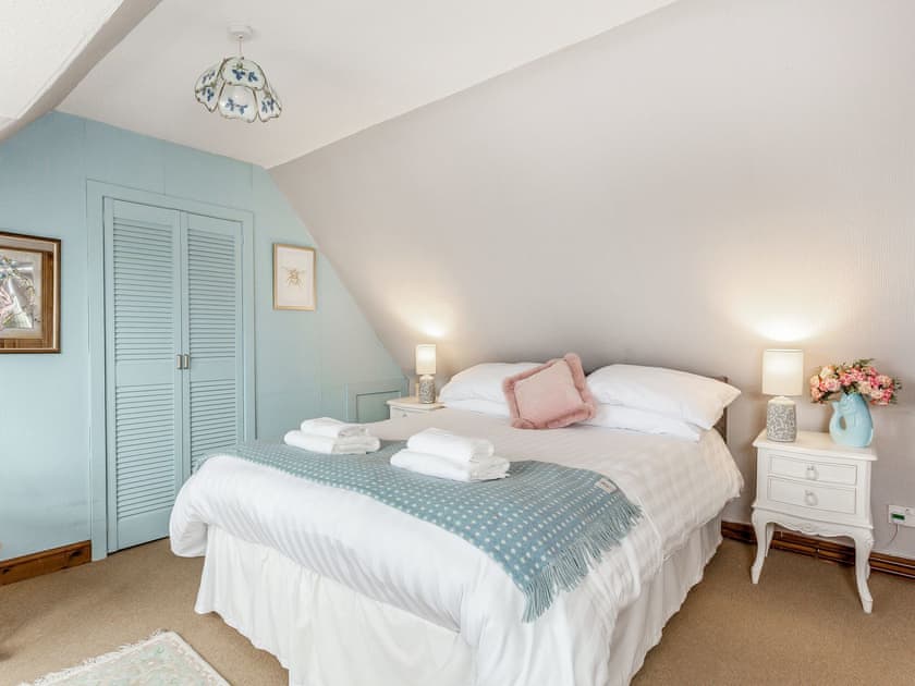 Double bedroom | Holly Tree Cottage, Tain