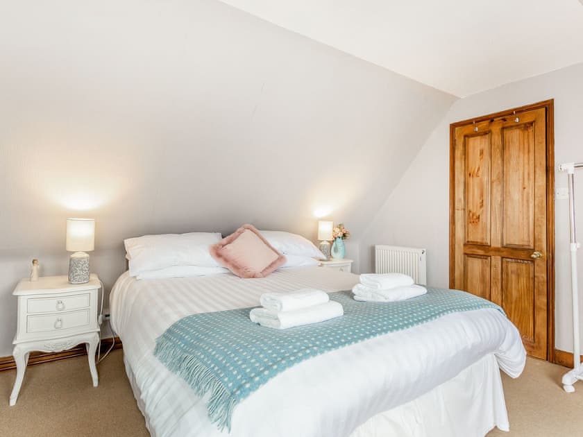 Double bedroom | Holly Tree Cottage, Tain