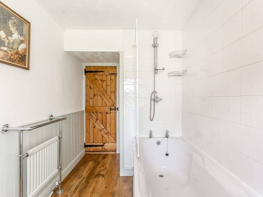 Bathroom | Holly Tree Cottage, Tain