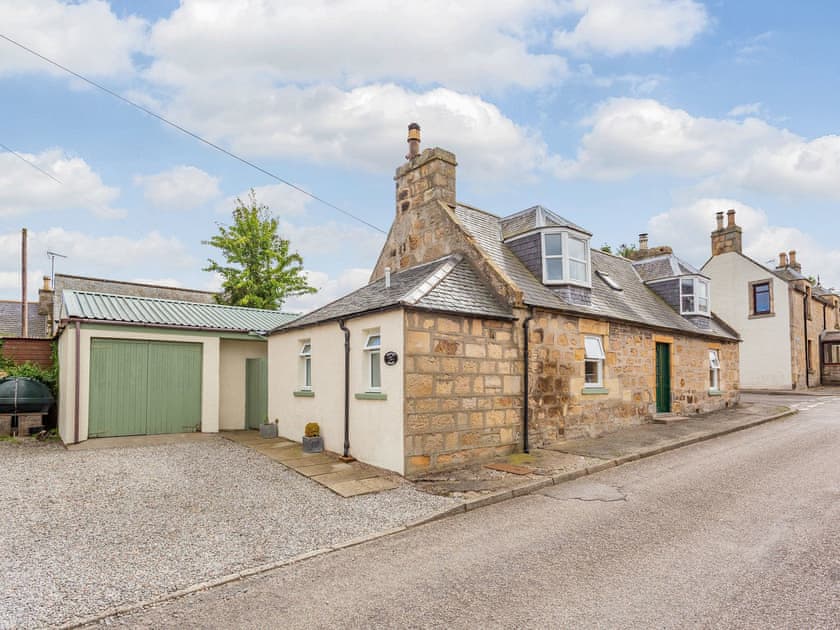 Exterior | Holly Tree Cottage, Tain