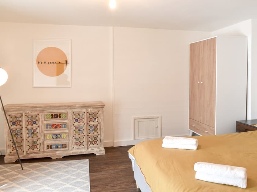 Double bedroom | Mor Ki, Looe