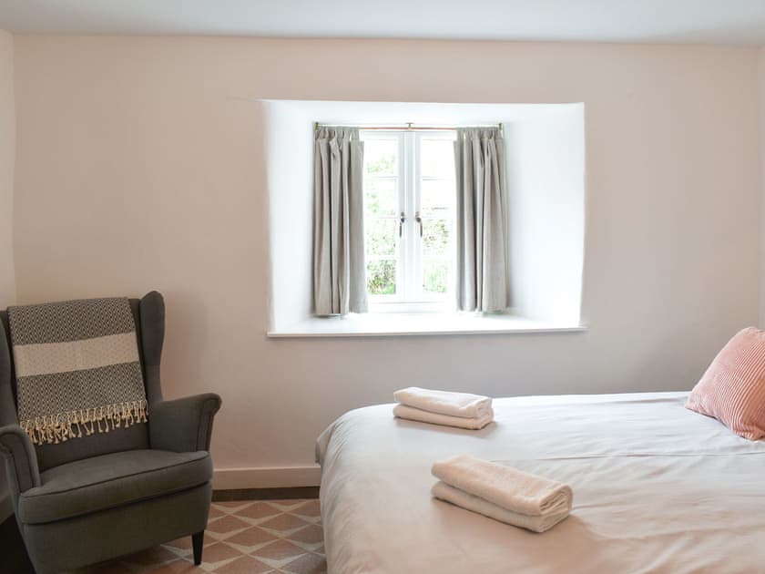 Double bedroom | Mor Ki, Looe