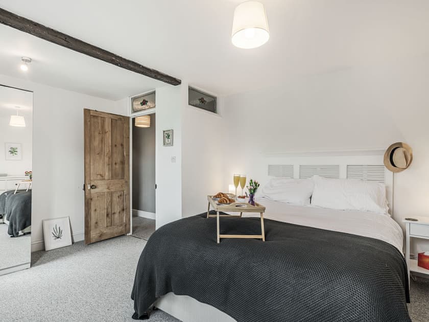 Double bedroom | Little Garth, Bacton, Norwich