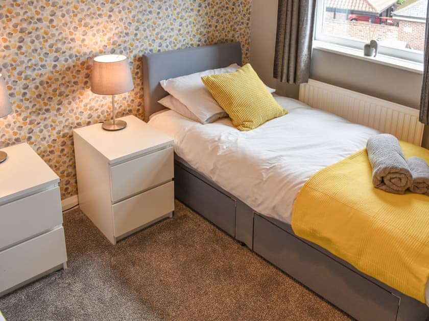 Twin bedroom | Ousebank House, York