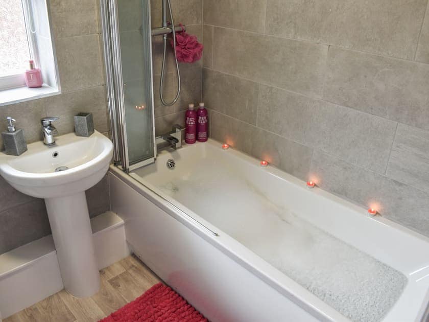 Bathroom | Ousebank House, York