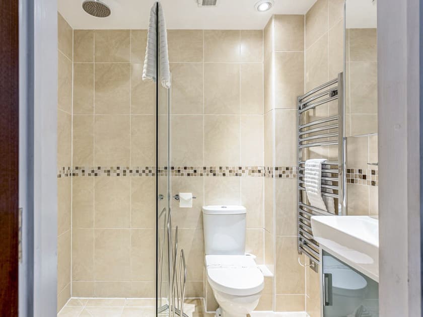 Shower room | Sea Spirit, Bournemouth