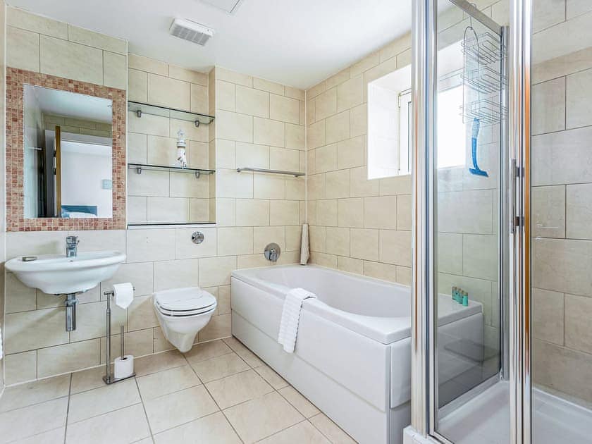 Bathroom | Steep Holm, Poole