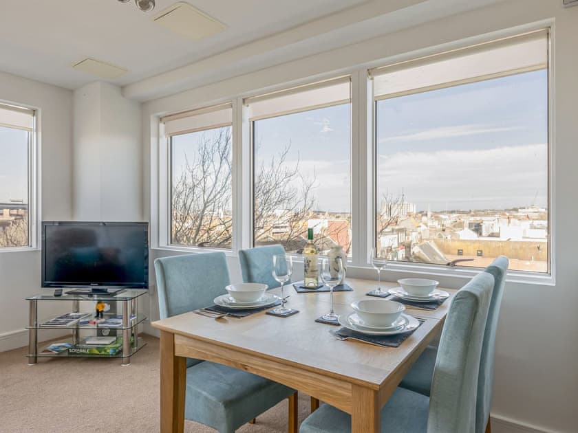 Dining Area | The Navigator, Poole