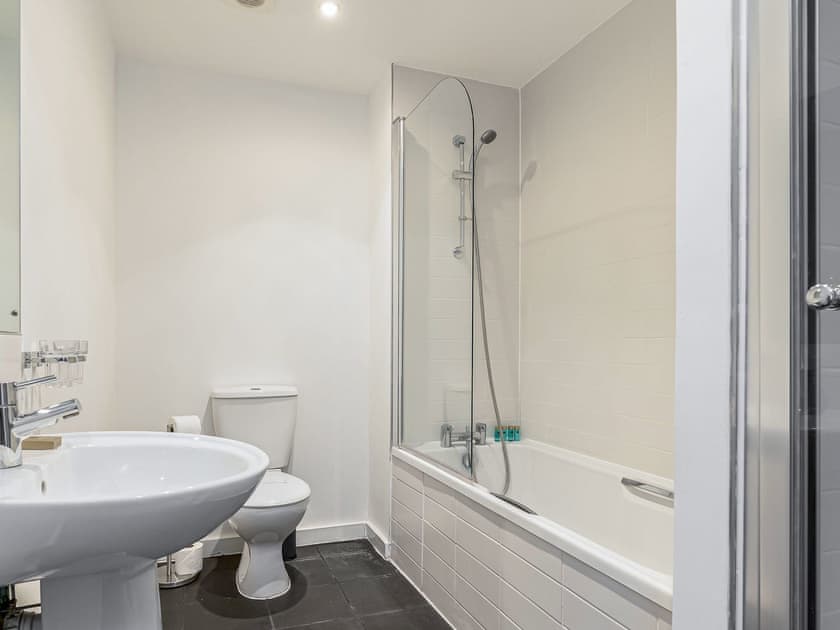 Bathroom | The Navigator, Poole